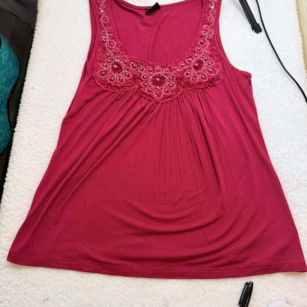 Bobeau Beaded Neckline Sleeveless Tank Top Medium